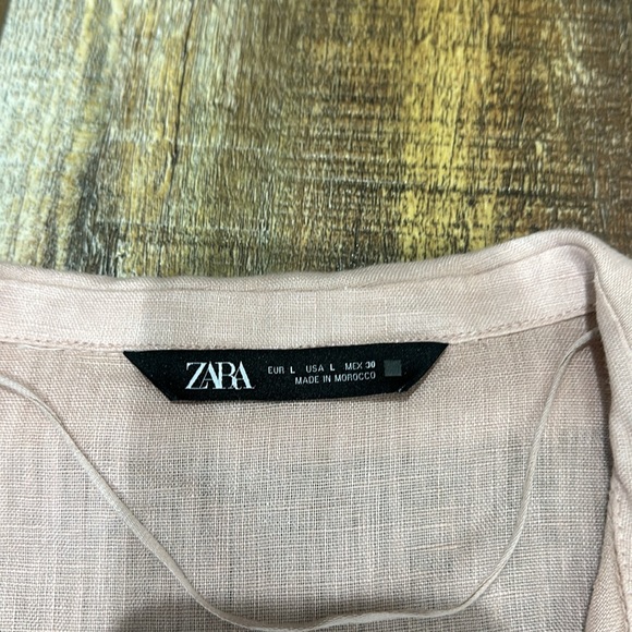 Zara salmon linen cross over blouse with gold buttons - Picture 2 of 3